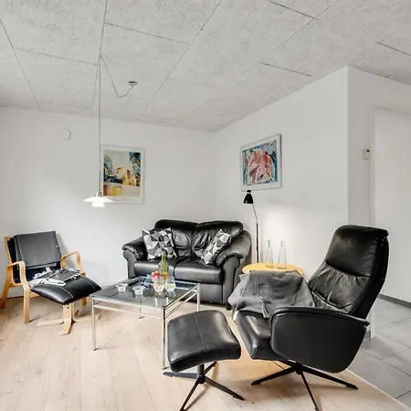 Kamp - 1km To The Fjord By Interhome